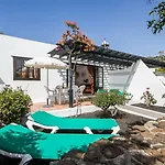 Ona Casitas Aparthotel 4*