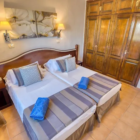 Ona Casitas Apartmanhotel 4*