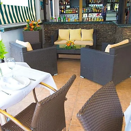 Ona Casitas 3*