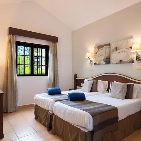 Ona Casitas 아파트호텔 3*