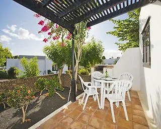 Ona Casitas Apartahotel 3*