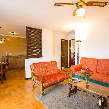 Ona Casitas Apartahotel 4*