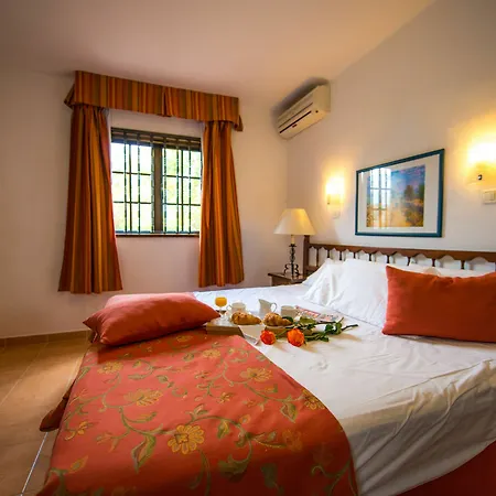 Ona Casitas 3*