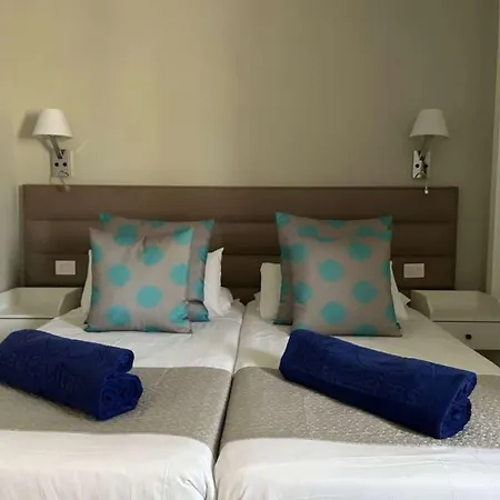 Ona Casitas 4*